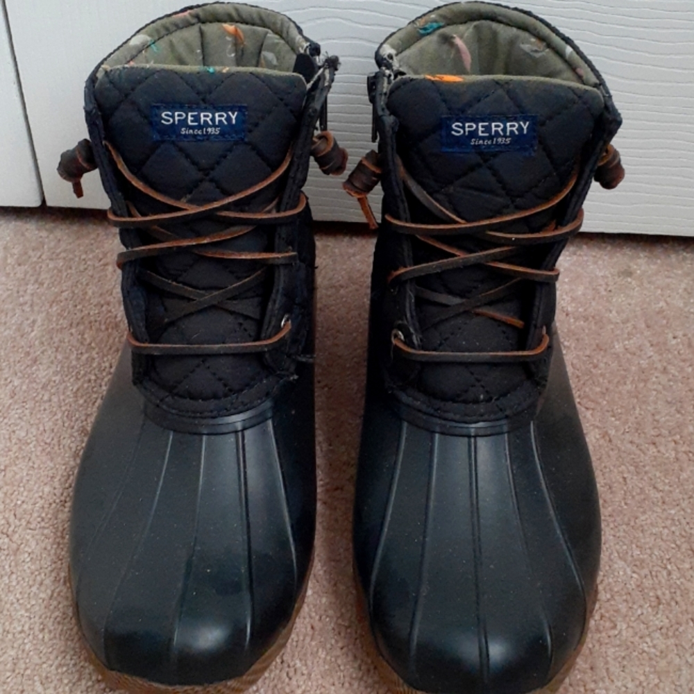 Black Sperry Winter Duckboots